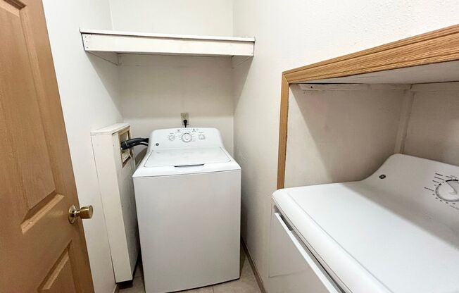 2 beds, 1 bath, 780 sqft, $835, Unit 2542-102