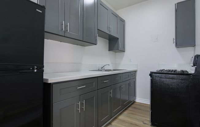 Studio, 1 bath, 450 sqft, $1,395, Unit 101