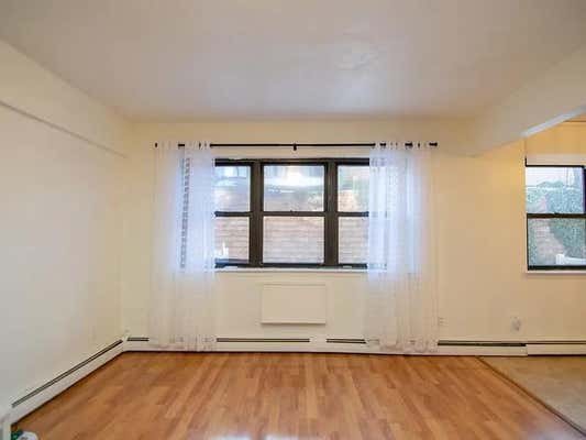 61 36 233 ST