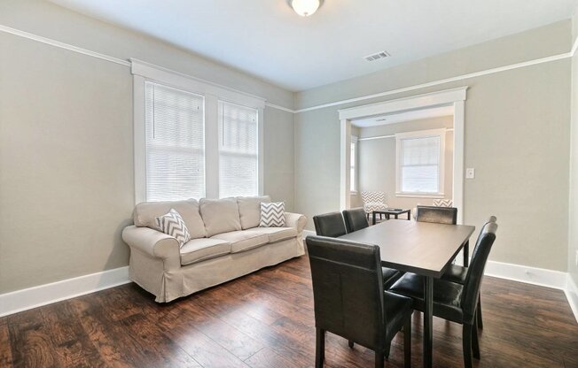 Large Downtown 3BR/2BA House For Rent Walking Distance to Daffin Park