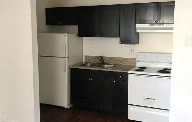 3854-62 Beyer Blvd