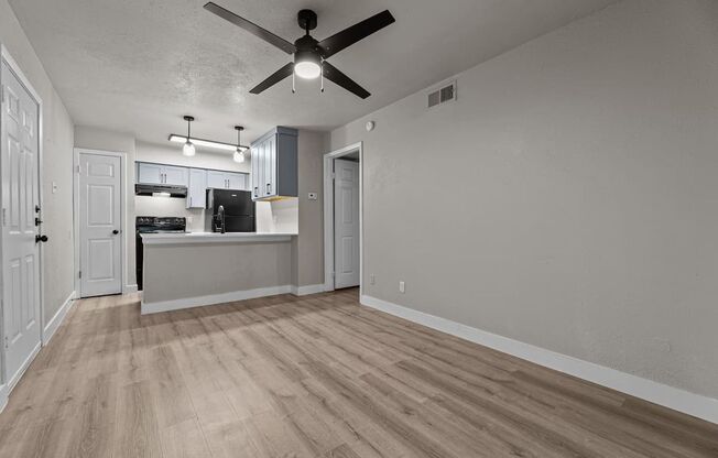 1 bed, 1 bath, 486 sqft, $729, Unit 117