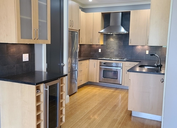 354 Dorchester St 3