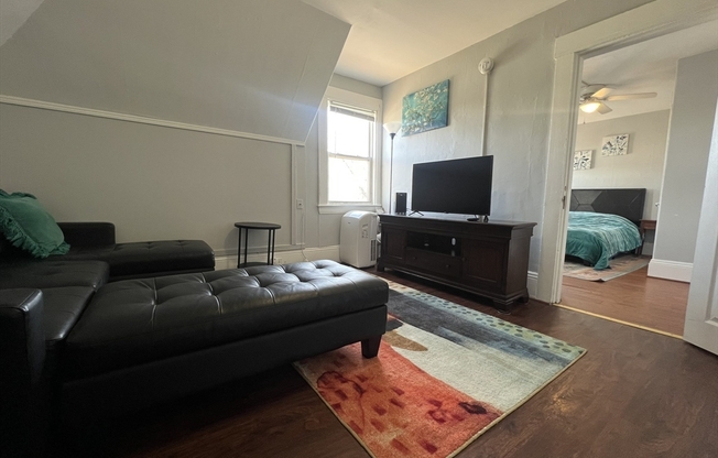 272 FRONT ST