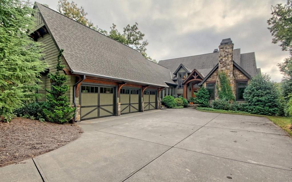 2088 Russell Point Lane Hiawassee, GA ApartmentAdvisor