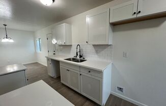 3 beds, 1 bath, $1,495