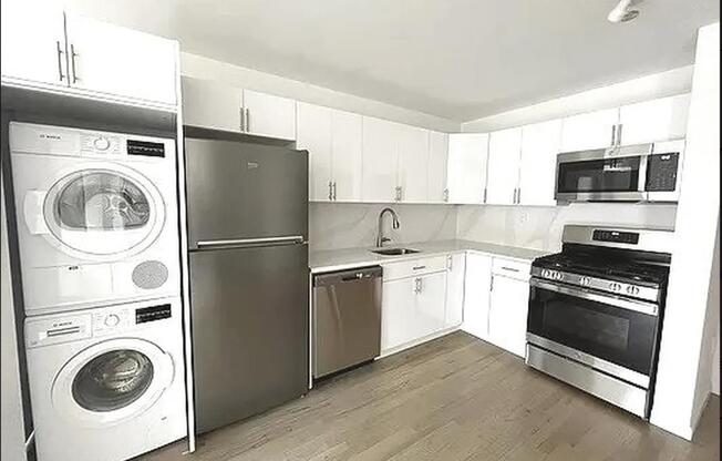 379 E 10 ST