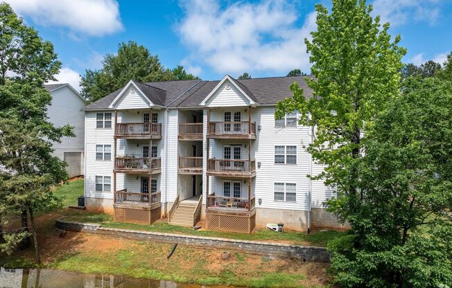 Lakeview Apartments