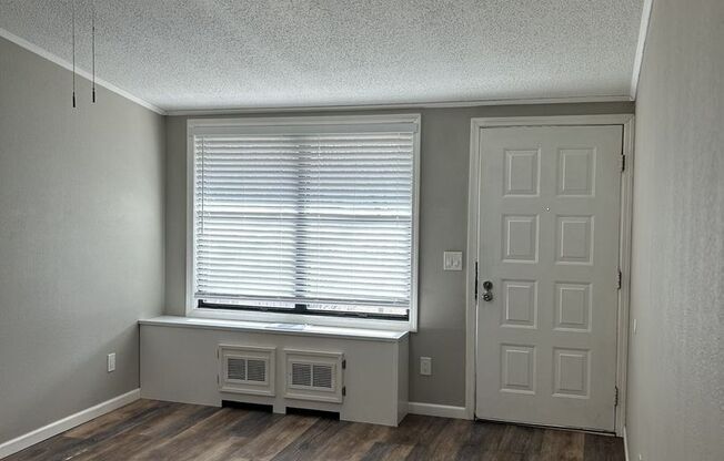1 bed, 1 bath, 576 sqft, $1,150, Unit 228