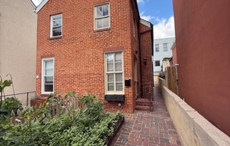 24 E HENRIETTA ST