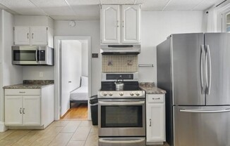 3 beds, 1 bath, $3,450, Unit 2