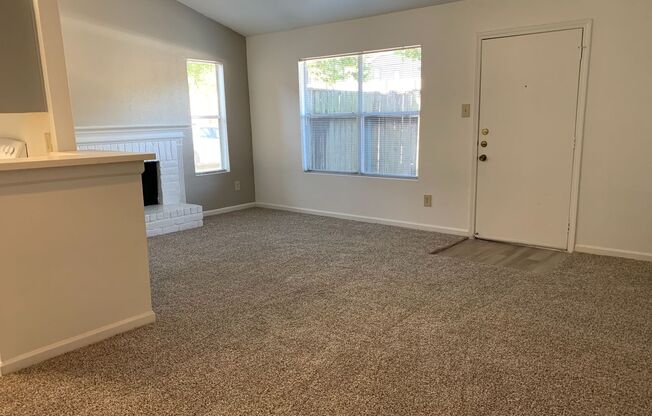 2 beds, 2 baths, 1,038 sqft, $1,215, Unit 3502