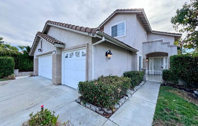 Recently upgraded 5 bedroom South Temecula home for LEASE!