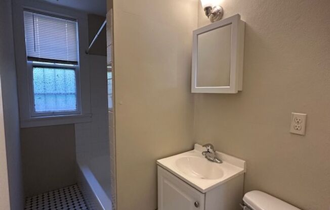 Freshly Renovated 2BR Garden Apartment Near UWM $1,350/mo – Heat + Parking Included