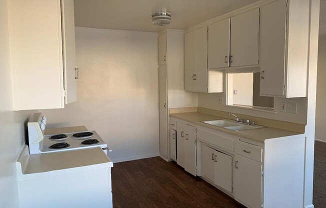 1677-1679 W. 259th Place