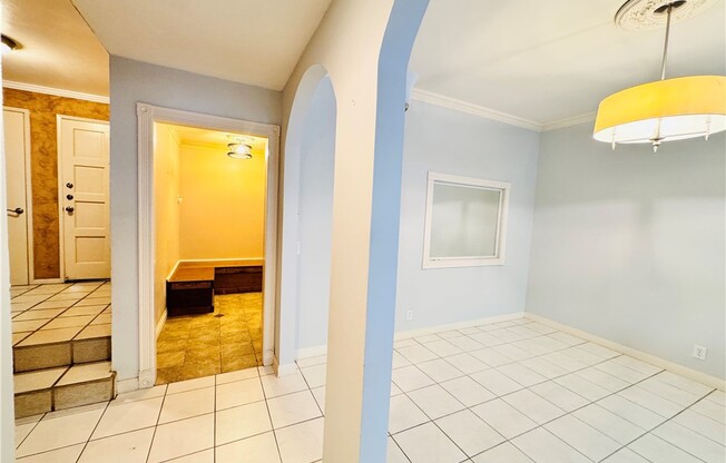 2 beds, 3 baths, 1,614 sqft, $4,000