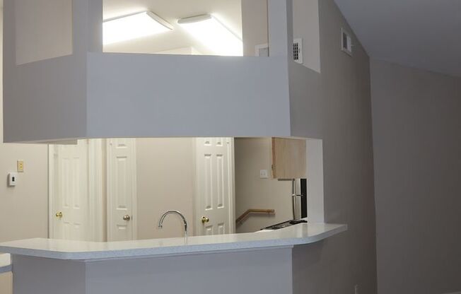 1 bed, 1 bath, $1,295, Unit Unit 825