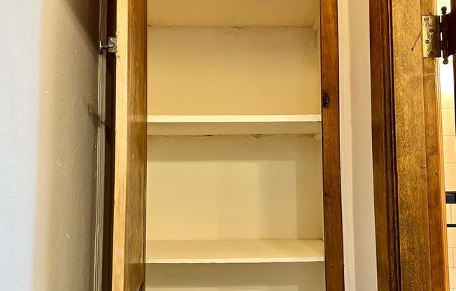 Studio, 1 bath, 300 sqft, $1,295, Unit 530-413