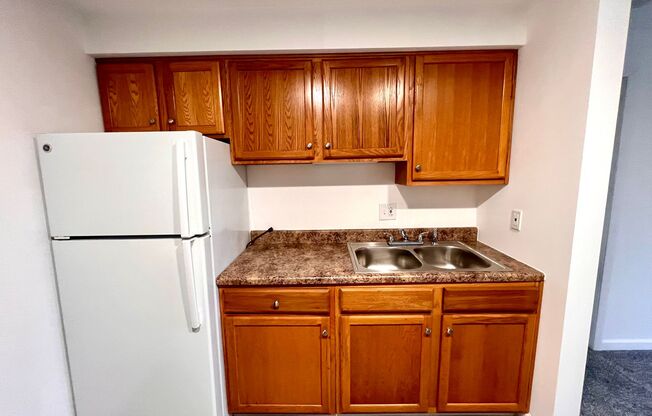 1 bed, 1 bath, 600 sqft, $750, Unit #6