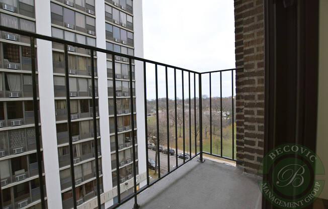 1 bed, 1 bath, 408 sqft, $1,925, Unit 605