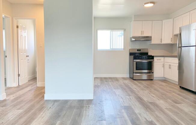 4050 W El Segundo Blvd