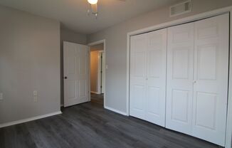 3 beds, 2 baths, $875, Unit G