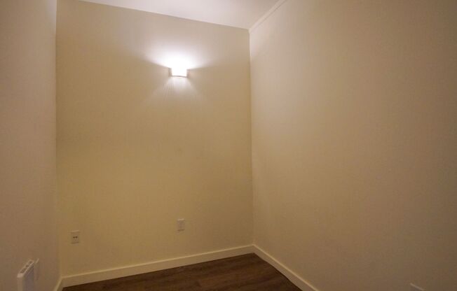 1 bed, 1 bath, $1,795, Unit 201