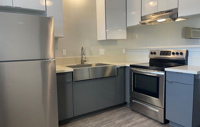 2 beds, 1.5 baths, 866 sqft, $2,825, Unit 800D4