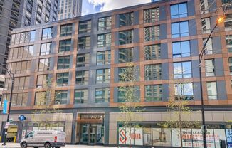 549 N Mcclurg Ct