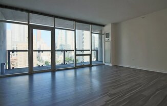 802 N LASALLE