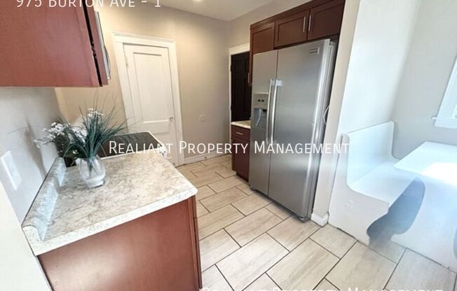 975 BURTON AVE