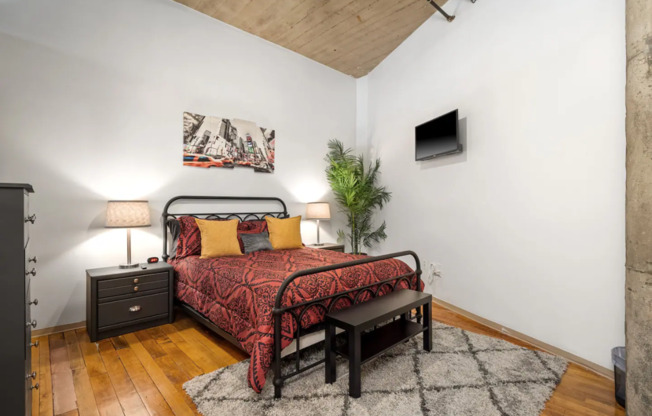 1 bed, 1 bath, 790 sqft, $1,100, Unit 212