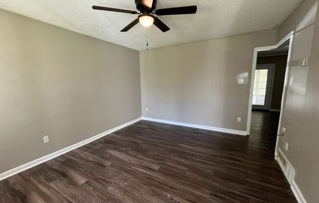 3 beds, 1.5 baths, $1,399