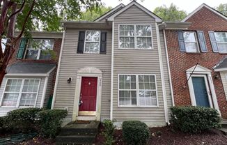 Charming 3BD, 2.5BA Cary Townhome in a Prime Location Near Tons of Shopping and Dining