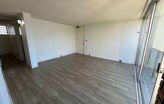 2 beds, 1 bath, $2,400