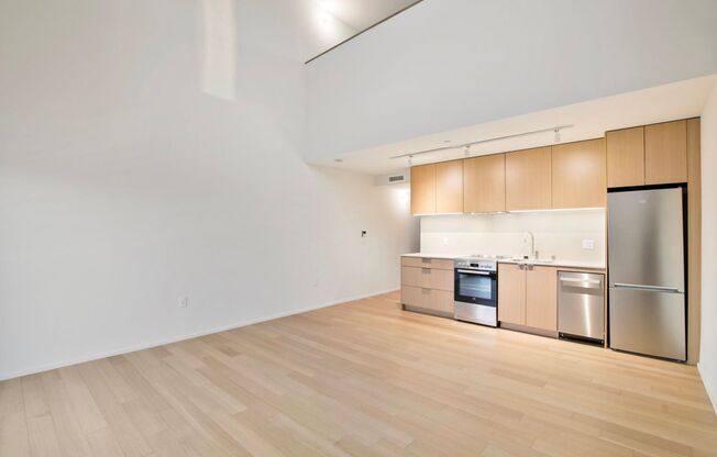 1 bed, 1 bath, 677 sqft, $2,695, Unit 504