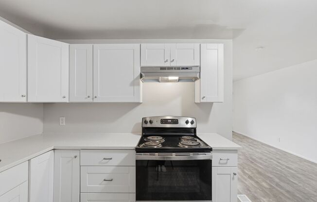 1 bed, 1 bath, 744 sqft, $850, Unit 49