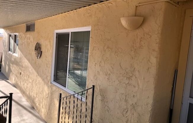 3 beds, 2 baths, $1,450