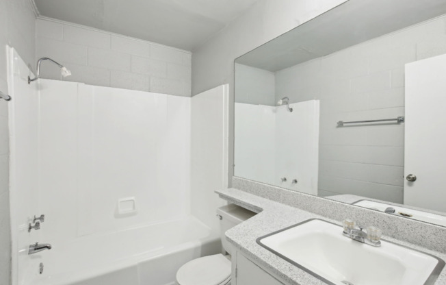 2 beds, 1.5 baths, 950 sqft, $1,250, Unit B-B02