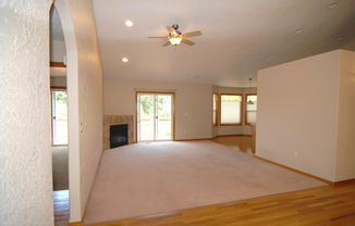 3 beds, 2 baths, $2,700