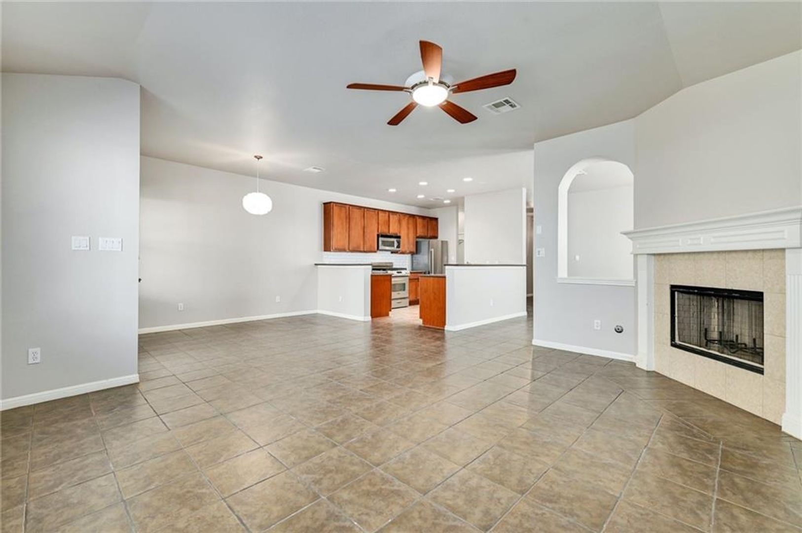 CHARMING ONE STORY HOME IN SONOMA NEIGHBORHOOD--ROUND ROCK