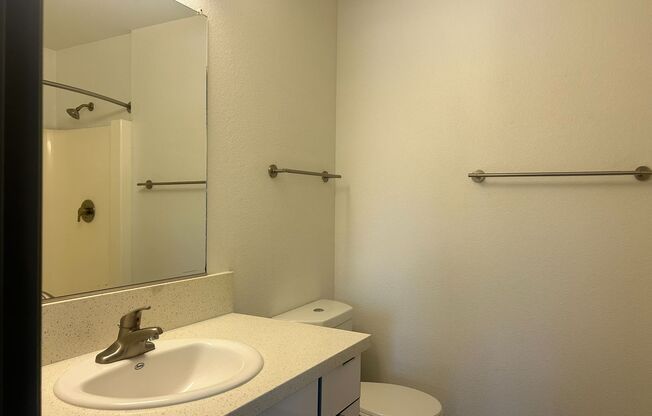 2 beds, 2 baths, 1,050 sqft, $3,275, Unit D021