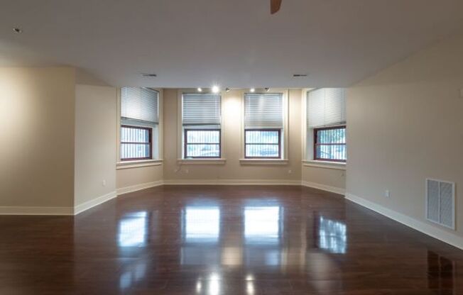 2 beds, 2 baths, 1,715 sqft, $2,080, Unit L20