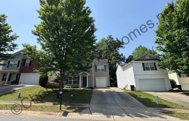 Spacious two story home in Charlotte