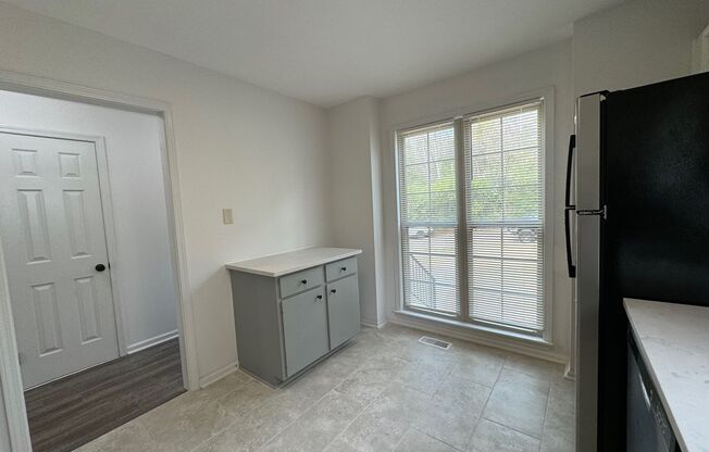 Newly renovated home available in Homewood! AVAILABLE NOW! Sign a 13 month lease by 4/30/24 to receive a $250 GIFT CARD!!