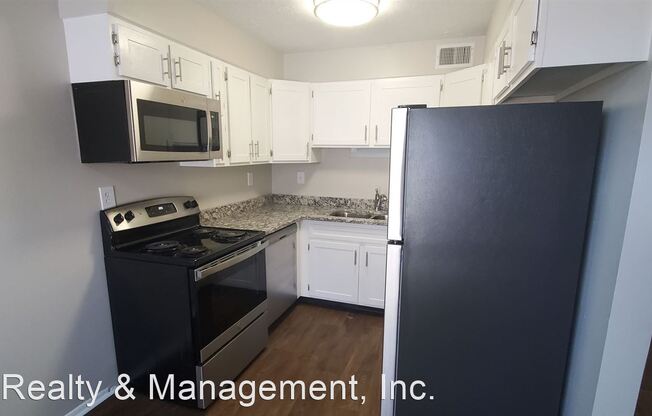 2144 Vernon Ct.