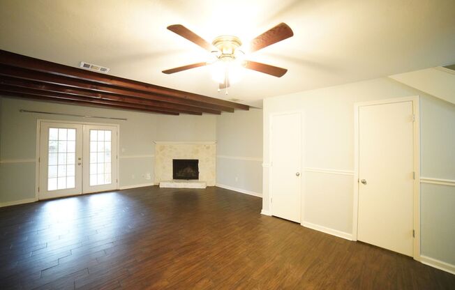 2 beds, 2.5 baths, $1,500, Unit APARTMENT B