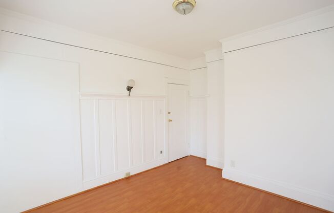 1 bed, 1 bath, $2,695, Unit #305