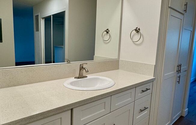 1 bed, 1 bath, 800 sqft, $2,245, Unit #7