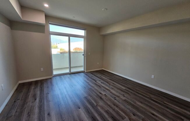 4 beds, 4 baths, 2,065 sqft, $3,950, Unit 208